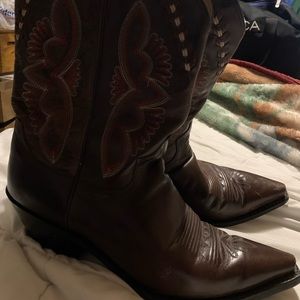 Justin low calf boots
